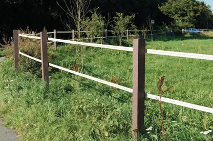 Vierkantpfosten aus Kunststoff Horses Home